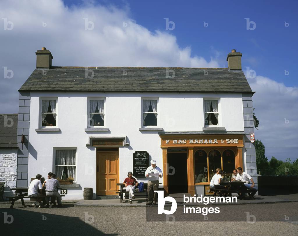 Bunratty, Co Clare, Ireland, Pub In Bunratty Folk Park (photo)