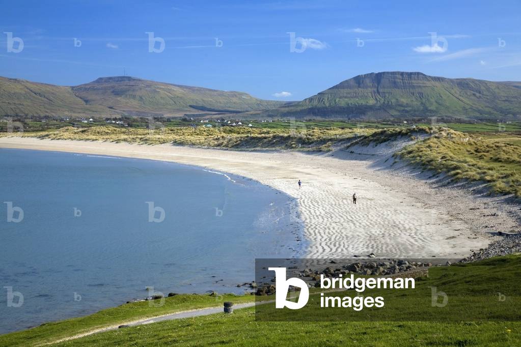 Bunduff Strand, Mullaghmore, Co Sligo, Ireland; Long Beach And Popular Tourist Destination (photo)