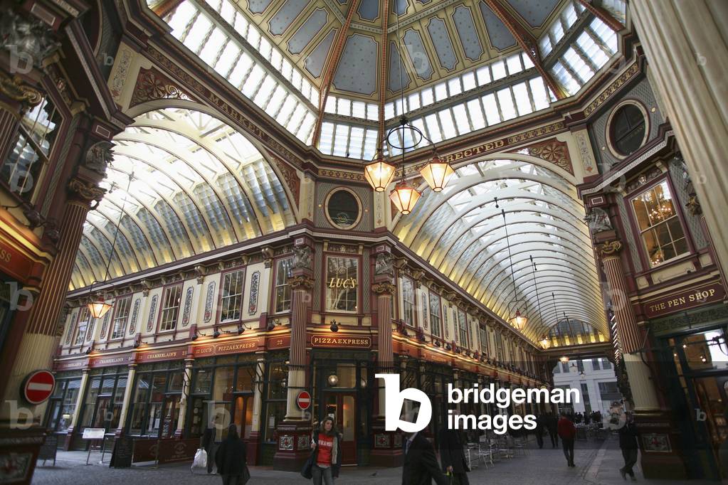 Covered Victorian Arcade, London, England, UK (photo)