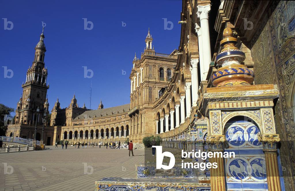 Spain, Plaza De Espana, Seville (photo)