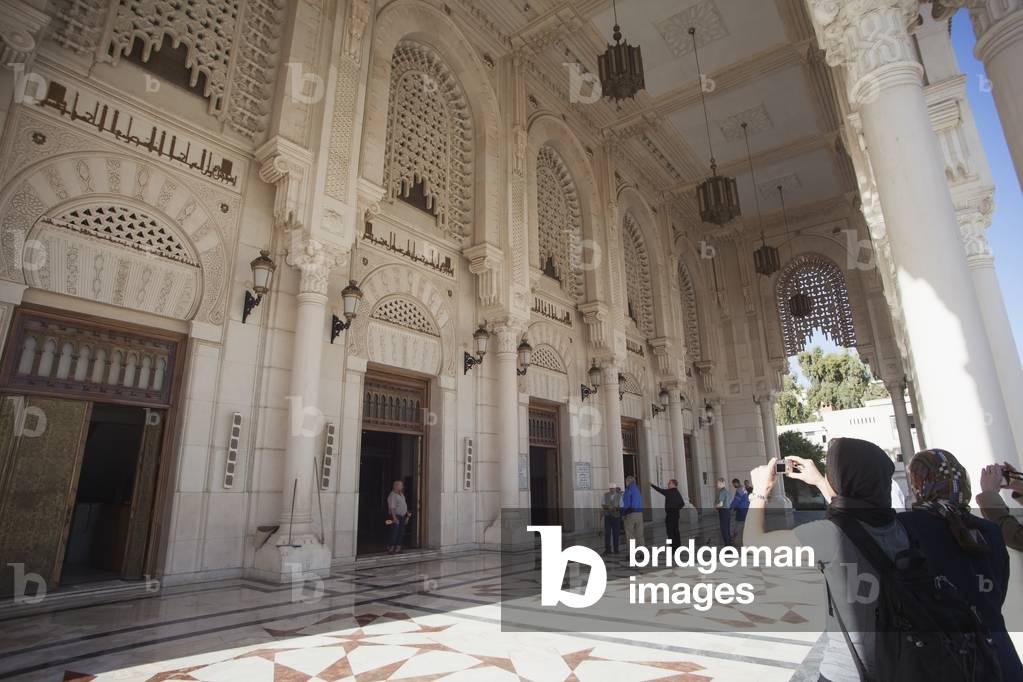 Entrance to the Mosque of Emir Abdel Kader, Constantine, Algeria (photo)