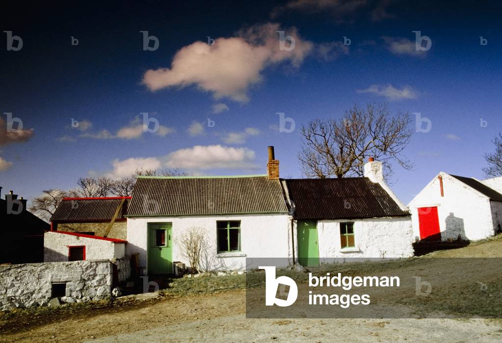Co Antrim, Northern Ireland, Traditional Cottage (photo)