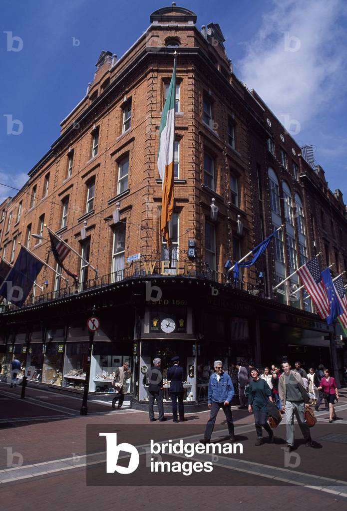 Dublin,Co Dublin,Ireland;Shop Front Along Grafton Street (photo)