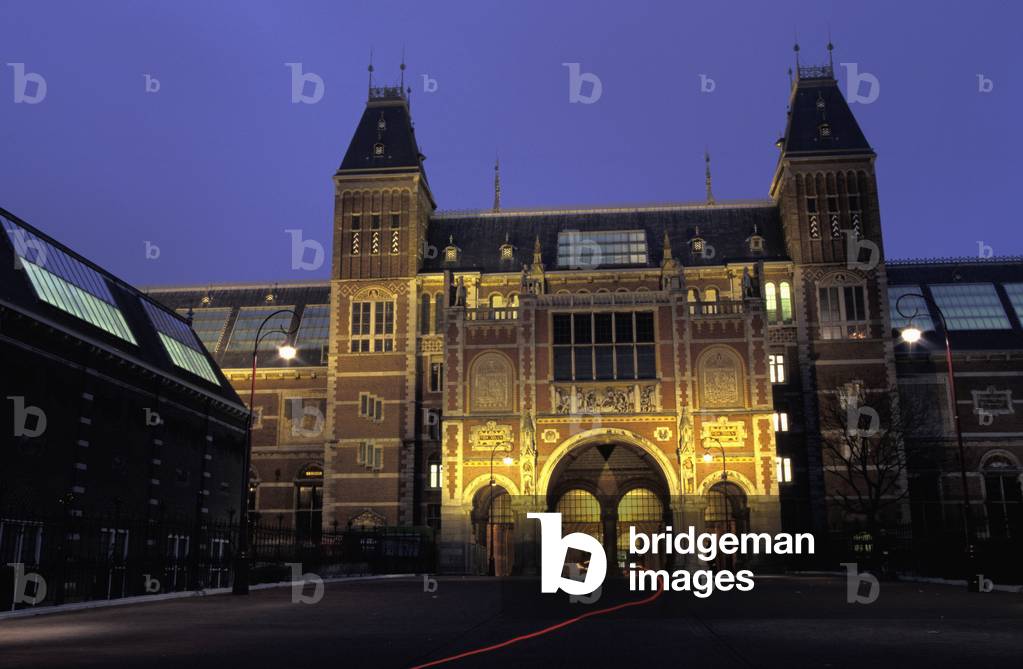 Exterior of Rijksmuseum at Night (photo)