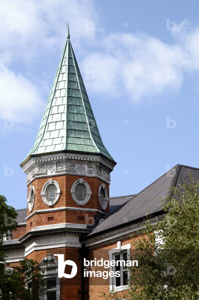 Cork, Ireland, European Capital of Culture 2005, Crawford Art Gallery, Emmet Place, Copyright (photo)