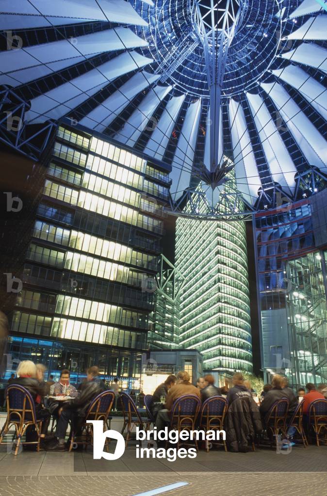 Cafe / Bar at The Sony Centre at Night (photo)