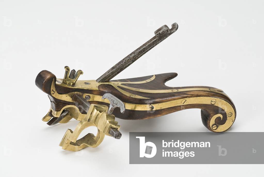 Coach-maker's compass plough plane, southern Austria, mid-19th century (sheet & cast brass, wrought iron and hornbeam) (see also 701092)