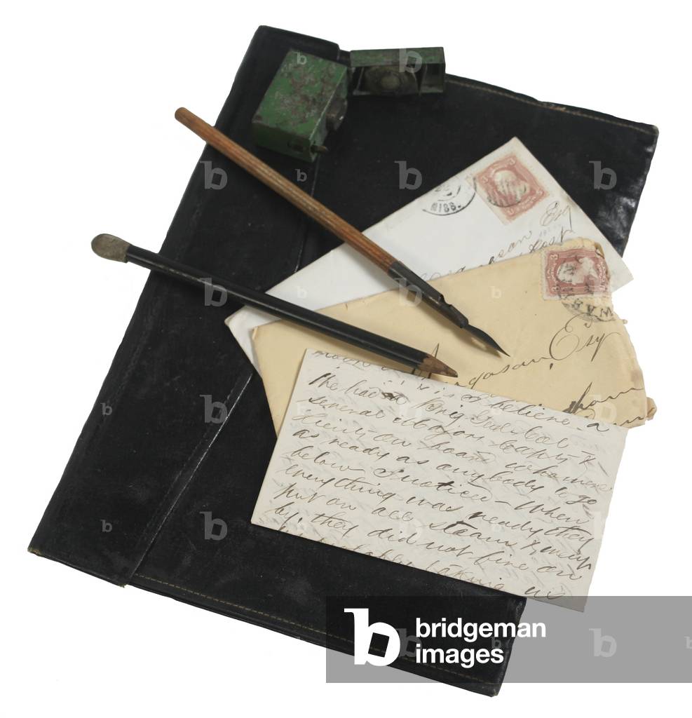 Soldiers writing kit with pen and inkwell