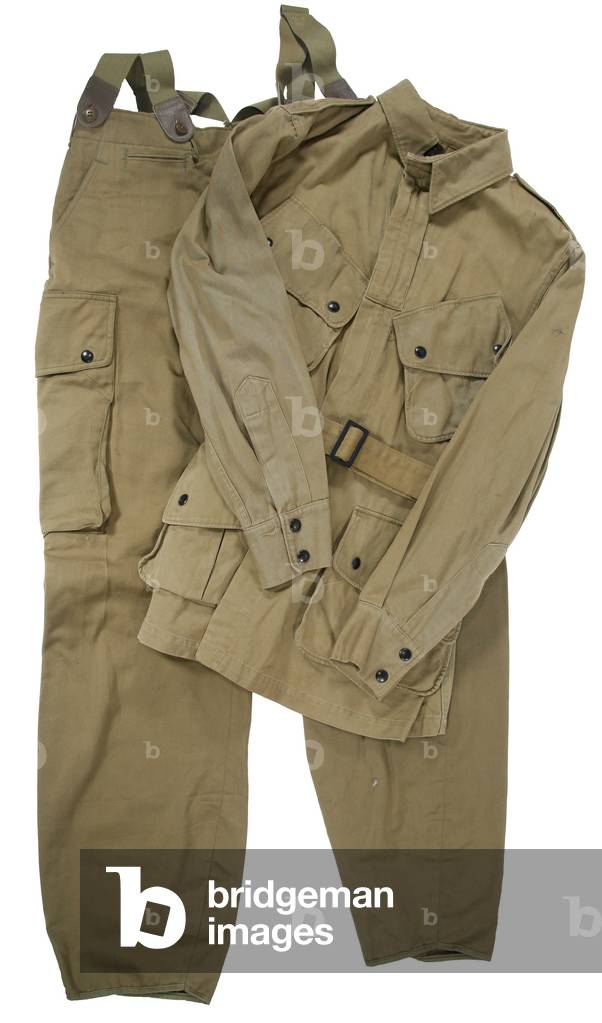 United States, M42 Paratrooper jump jacket and trousers with suspenders
