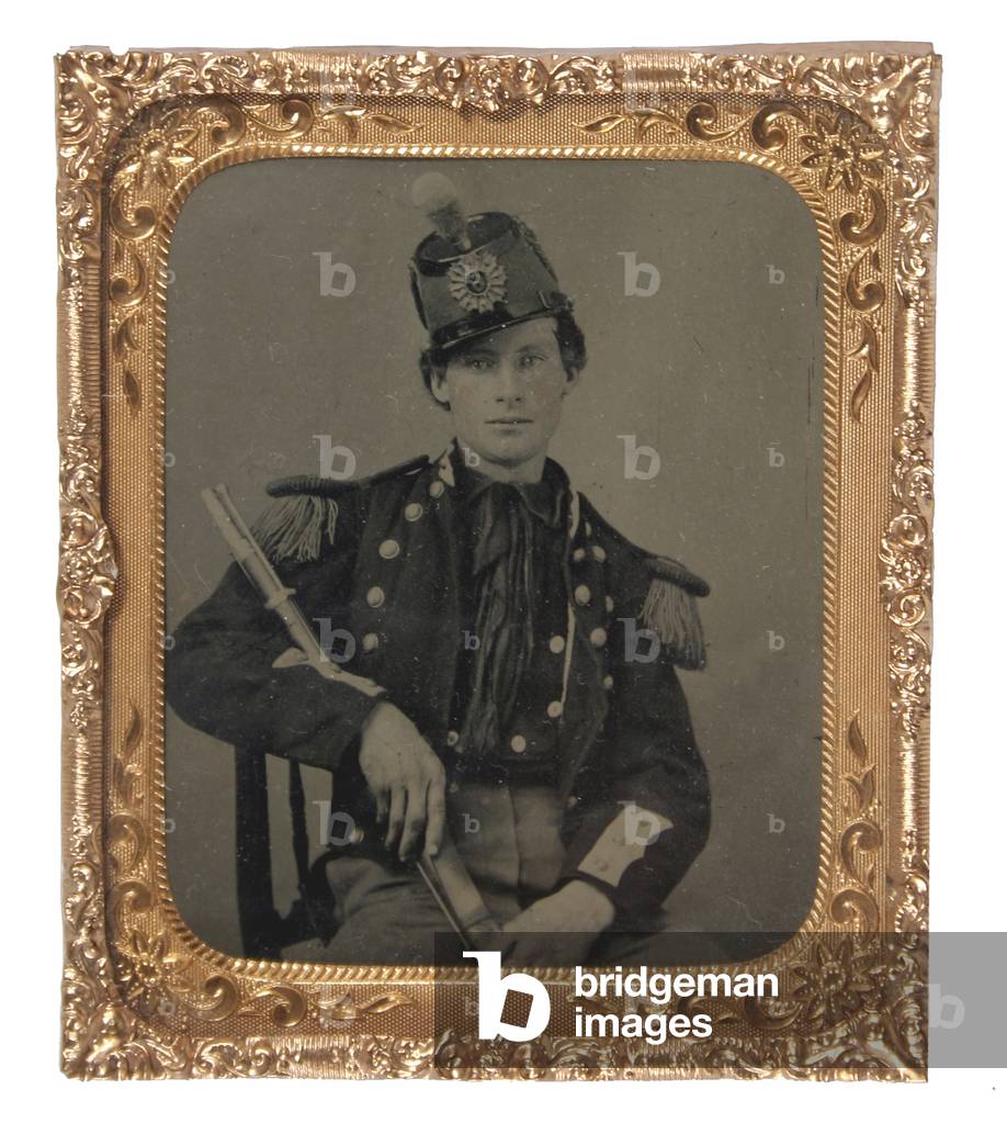 Union Army, Militiaman poses with his musket
