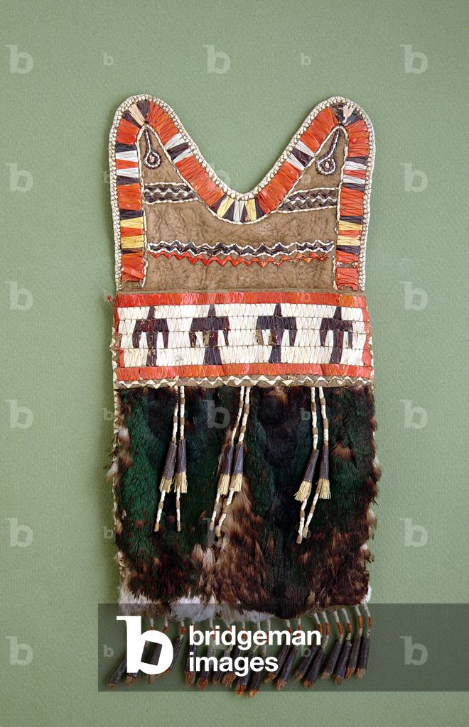Borsa, Sauk and Fox, nativo americano, c.1820 (buckskin, cuoio capelluto d'anatra reale, punte di istrice, con