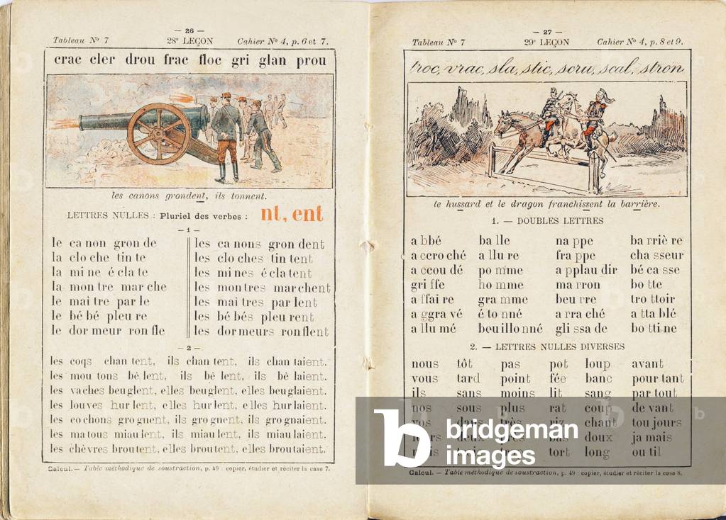 Les canons grondent, ils tonnent - Le hussard et le dragon franchissent la barriere - Methode pratique de lecture-ecriture-orthographe par A. Renault, Inspecteur primaire, Officier de l'Instruction publique. Presentant une concordance absolue avec la Methode d'Ecriture-Lecture du meme auteur, et contenant cent vignettes en couleurs. Etablissements Godchaux, imprimeurs-editeurs, Paris. Illustrations signees R. N.. Dimensions : 20 x 14 cm.