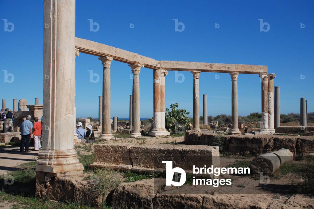 Temple, Leptis Magna, Libya (photo)