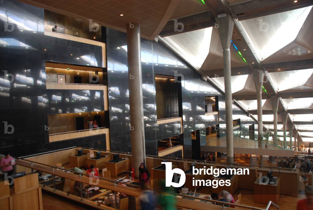 Alexandria Library, Alexandria, Egypt (photo)