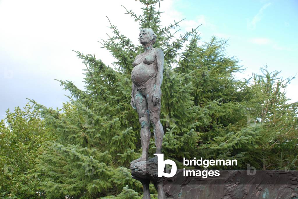 Female Statue, Torshavn, Faroe Islands, Denmark (photo)