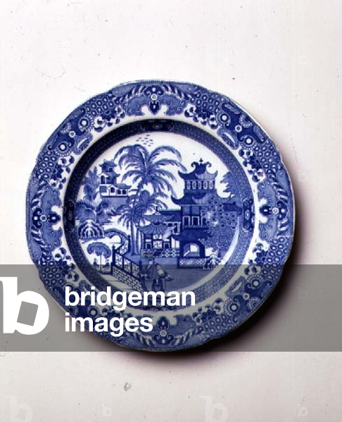 'Chinoiserie' pattern blue and white transfer-print plate, English, c.1810 (earthenware)