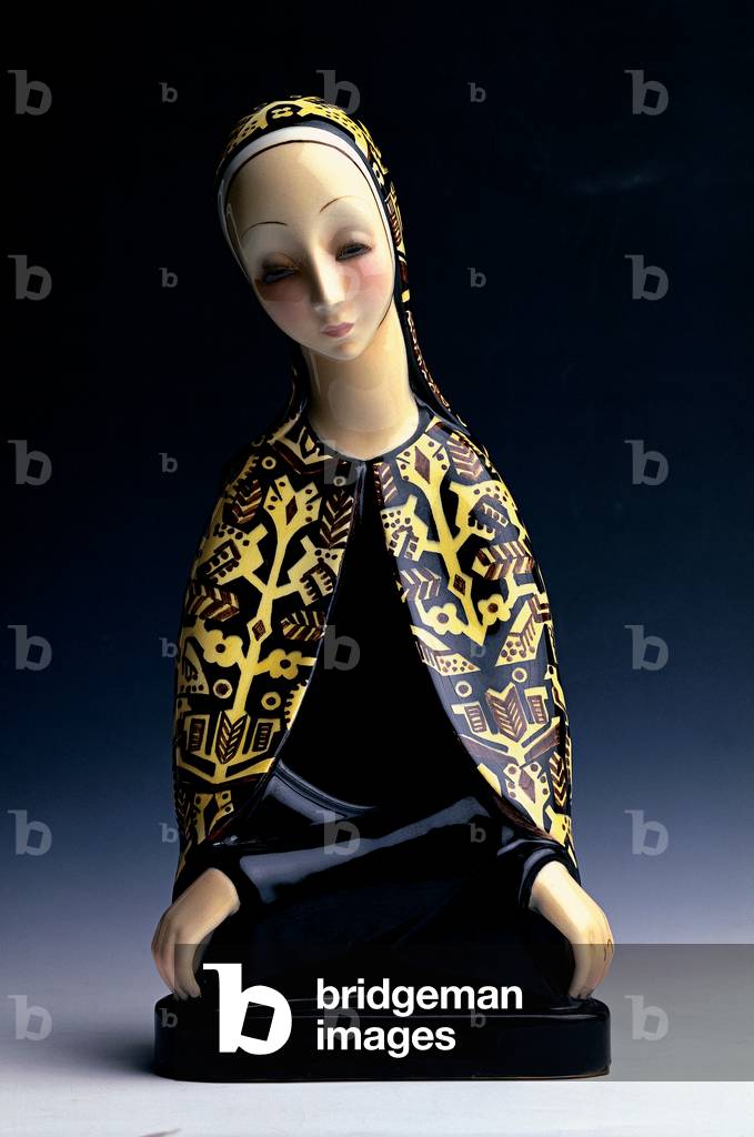 Vittoriale: Madonna, (porcelain)