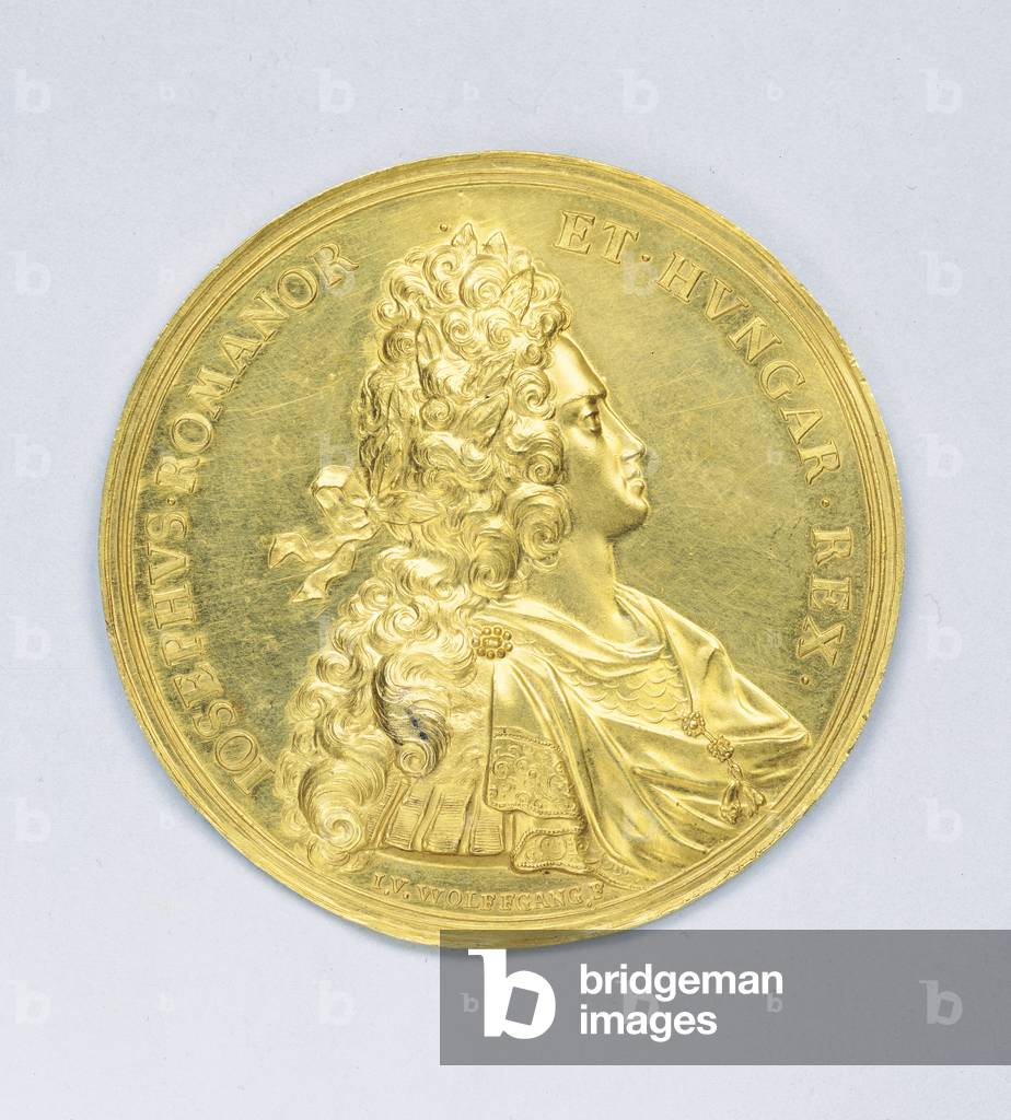 Medal depicting King Joseph II and a view of castle Schonbrunn, by Wolffgang J. V., 18th Century, gold, diameter: 6,4 cm