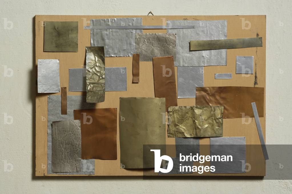 FM 369118, 1973 (multilayer wood, steel sheet, copper, brass, iron, tin, little nails)