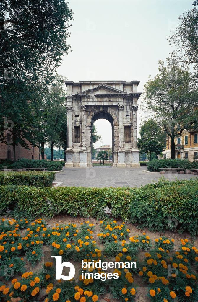Arco dei Gavi (Arco dei Gavi), by Lucio Vitruvio Cerdone, Ist Century, marble