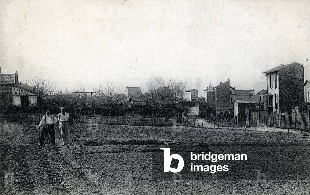 Farmers in the Boissiere district in Rosny sous bois (rosny-sous-bois) in Seine-Saint-Denis suburbs parisienne (view of the Boissiere neighborhood in Rosny sous Bois near Paris) Postcard 1910 ca Private collection