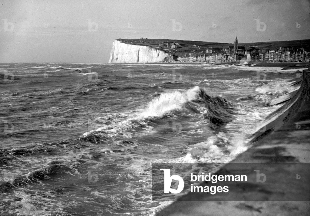 Rough sea off the Treport. Seine Maritime (76) (photo)