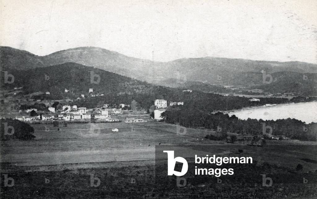 View of the bay of Cavalaire in the Var Postcard around 1910