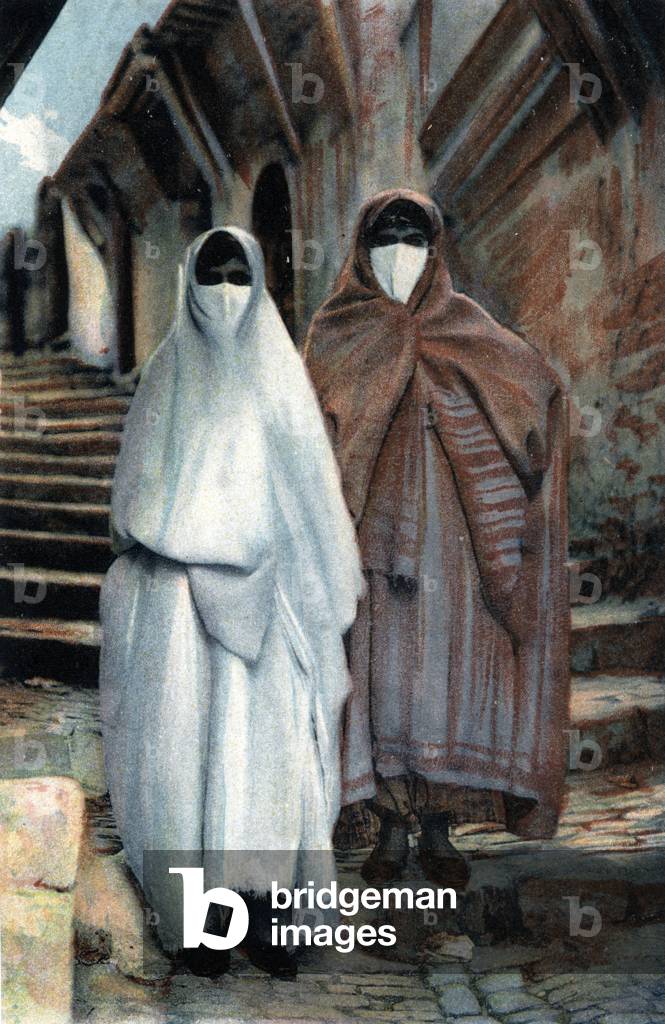 Islam: Portrait of veiled women from algeria Postcard 1910
