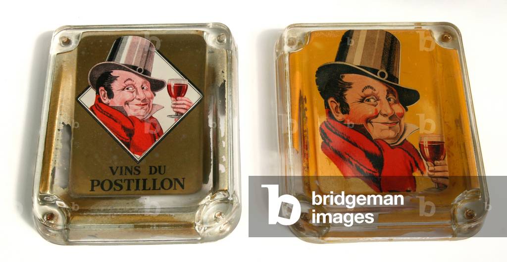 Pick up coins for groceries Vins du Postillon