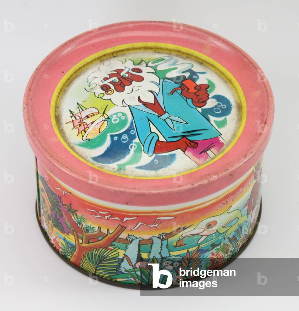 Boxes of candy Oum the Dolphin