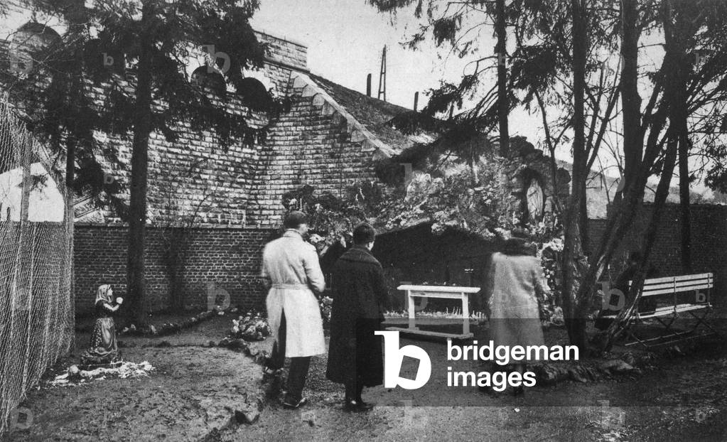 Image de Estampe représentant PÈLERINS 1933 par Unknown photographer