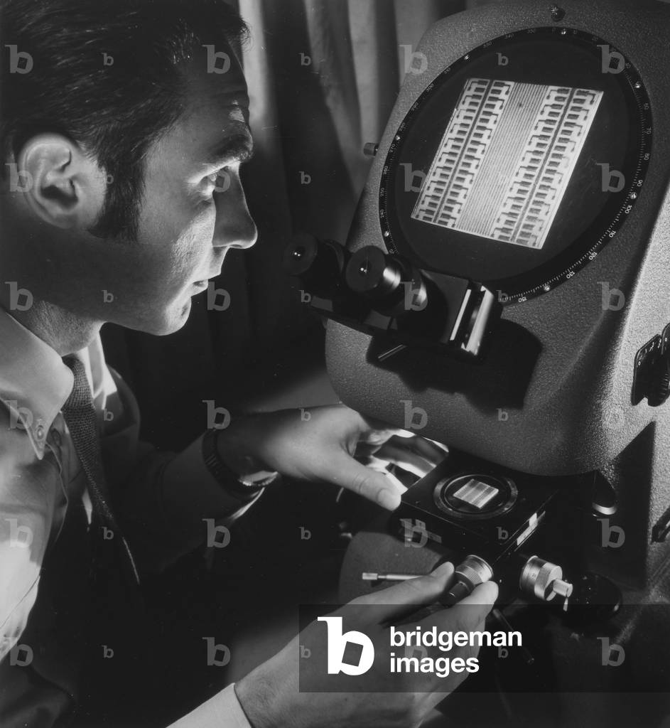 SVILUPPO DI MICROCIRCUITI