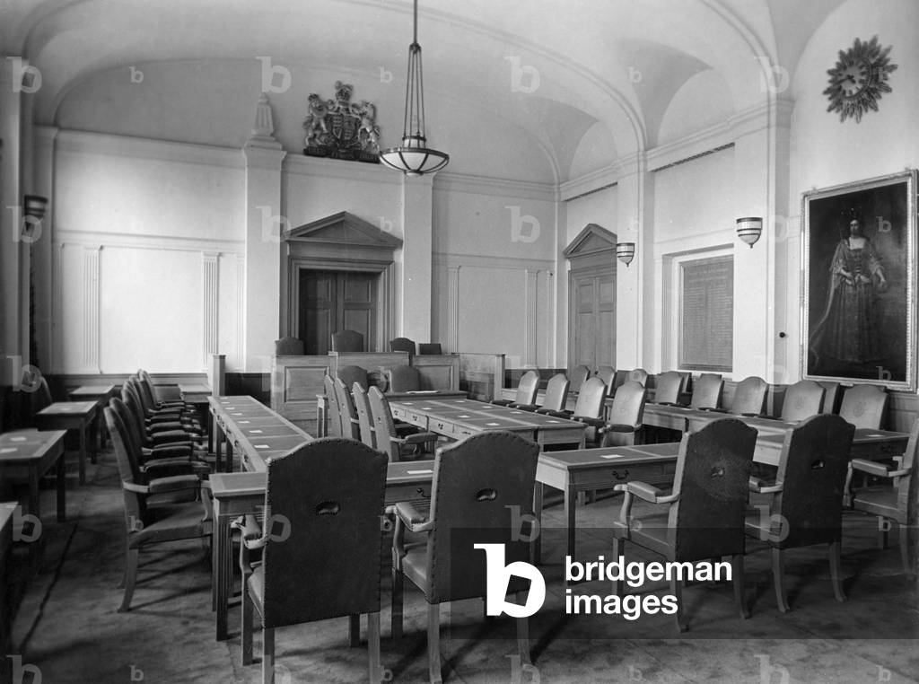 Bild von Fotografie "KINGSTON GUILDHALL" 1940 von Barnaby's Studios Ltd