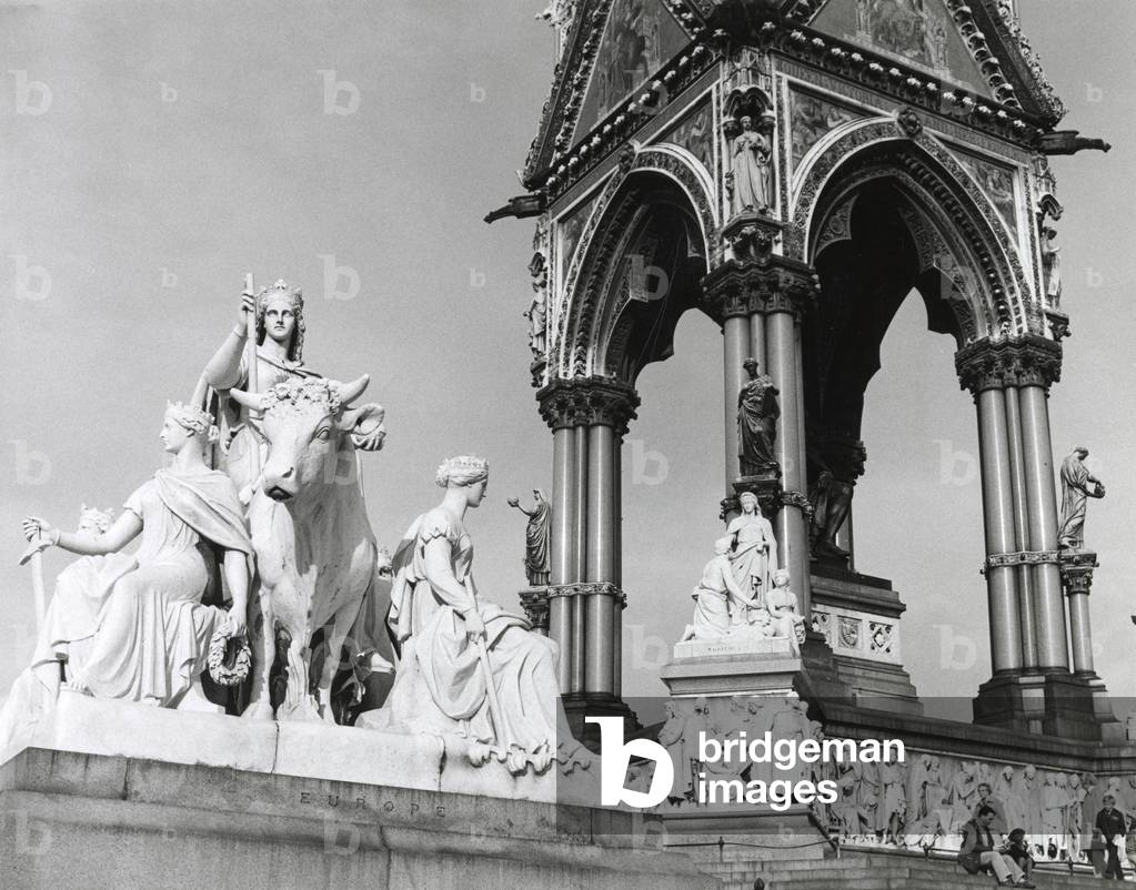 Bild von Fotografie "DAS ALBERT-DENKMAL" 1864 von Barnaby's Studios Ltd