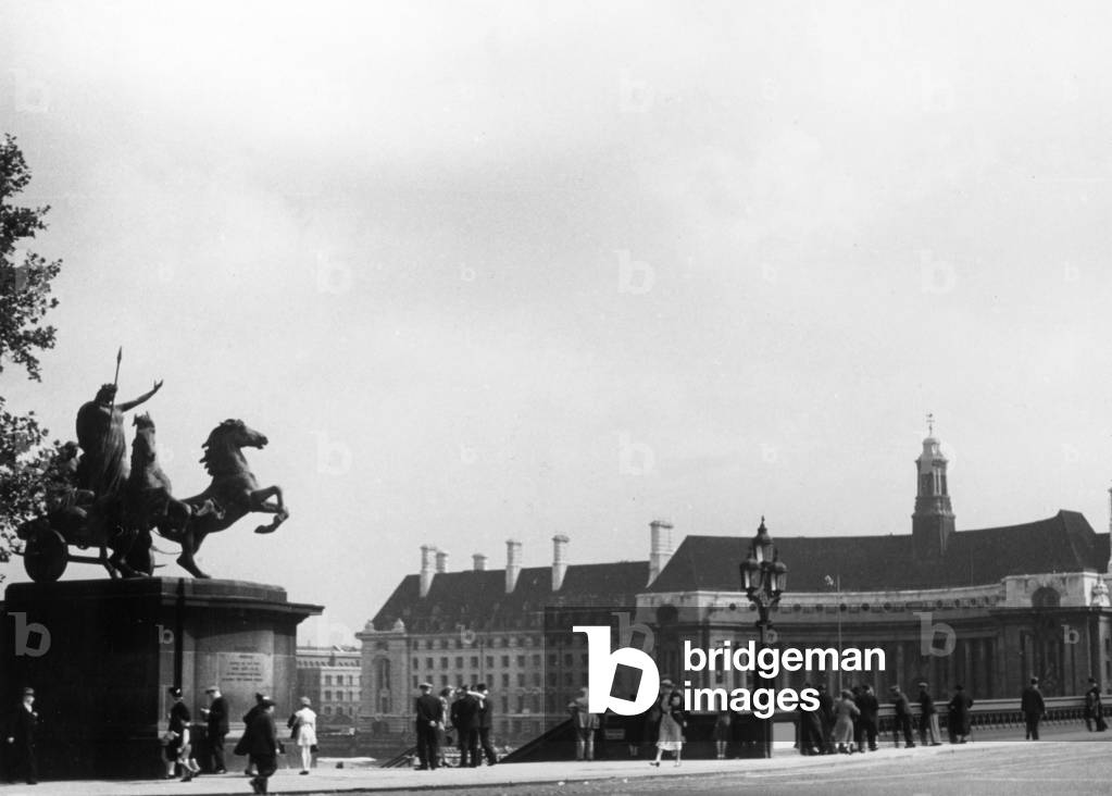 Immagine di Fotografia "MUNICIPIO E BOUDICCA" di Barnaby's Studios Ltd