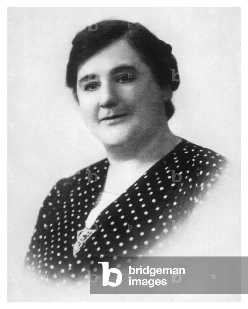 Medium - Helen Duncan