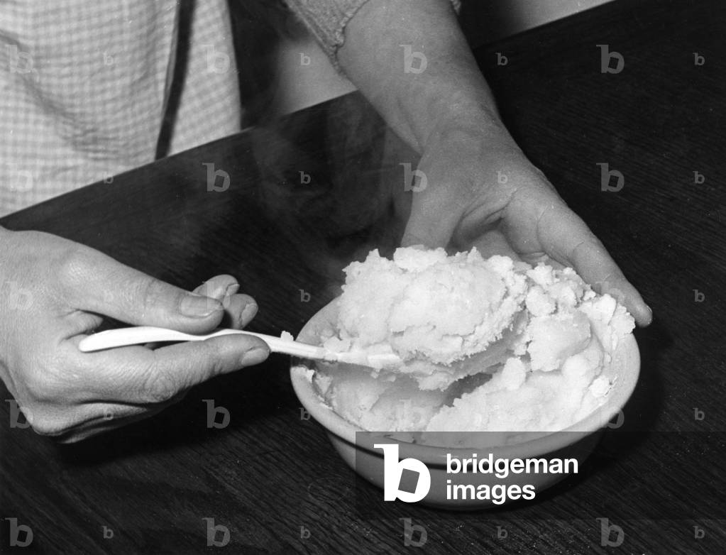 Image of Photography depicting POWDERED MASHED POTATOES 1960 by Barnaby's Studios Ltd