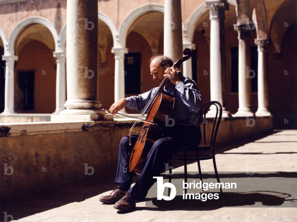 Anner Bylsma playing cello