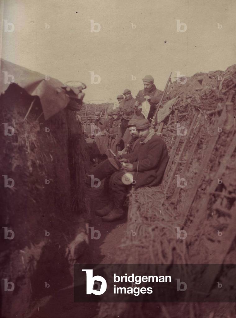 1915- French soldiers in a trench