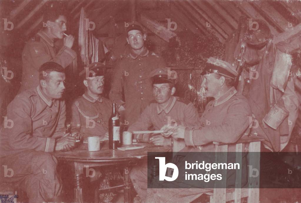 September 1916. Interior of a German shelter in Moyencourt SUM