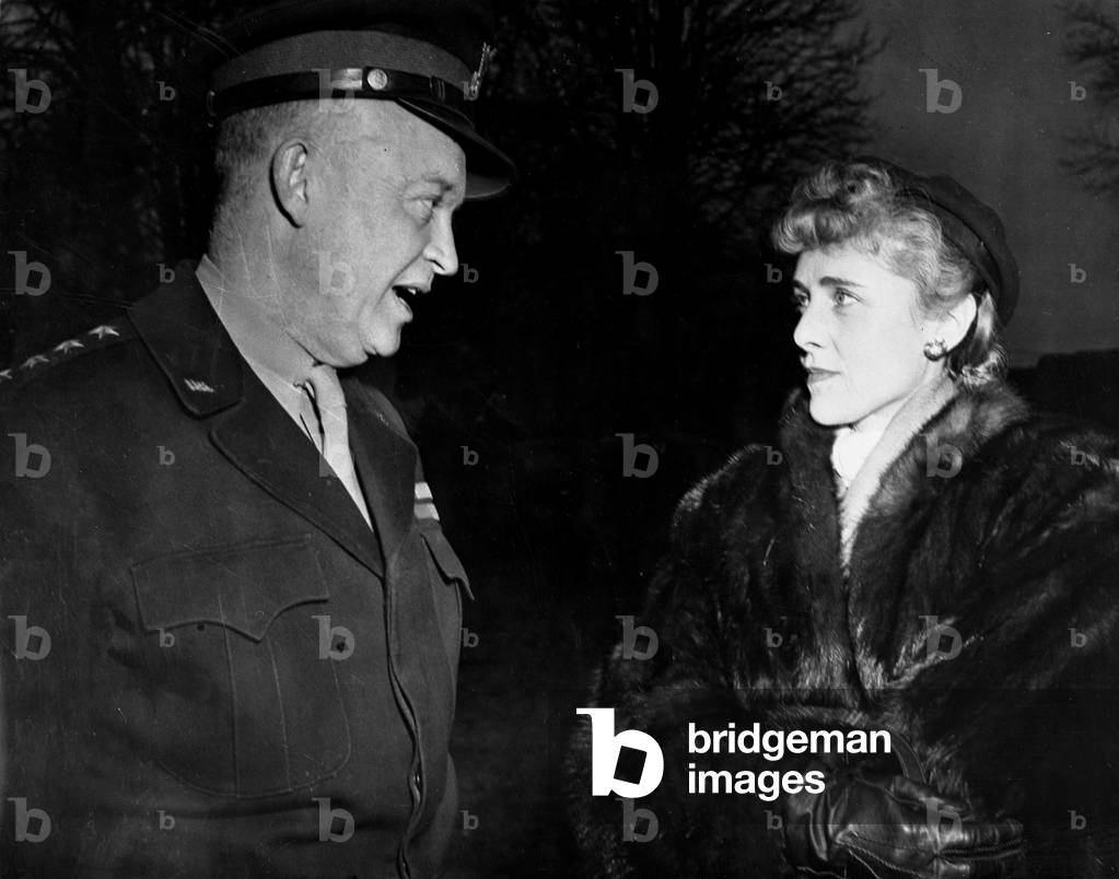 France November 1944 - Visit of Mrs Clare Booth Luce (1903-1987), Representative of Connecticut and Member of the United States Military Affairs Commission to General Headquarters (Versailles) Dwight Eisenhower (1890-1969), Supreme Commander of Allied Forces in Europe