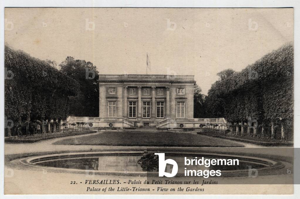 Chateau de Versailles: exterior view of the Palace of the Peer Trianon on the Gardens - Postcard late 19th-20th century