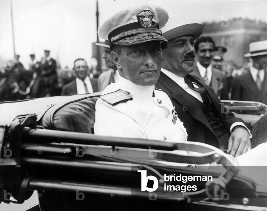 New York City, USA, 1930: portrait of Richard Evelyn Byrd (1888-1957) during the “Ticker-tape parade” organized from Battery Park at the City Hall to celebrate his return from Antarctica. Behind him, politician Grover Whalen (1886-1962) - New York City, USA, 1930: portrait of Richard Evelyn Byrd (1888-1957) at the “Ticker-tape parade” on lower Broadway to welcome him after his return from the Antarctica, next to him is Grover Whalen (1886-1962)