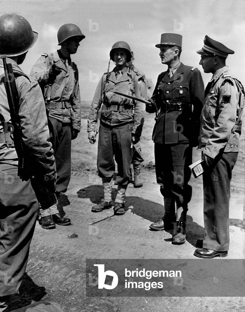 Immagine di Fotografia "Seconda guerra mondiale (1939-1945): Gran Bretagna alla fine di luglio 1944: Il guardi