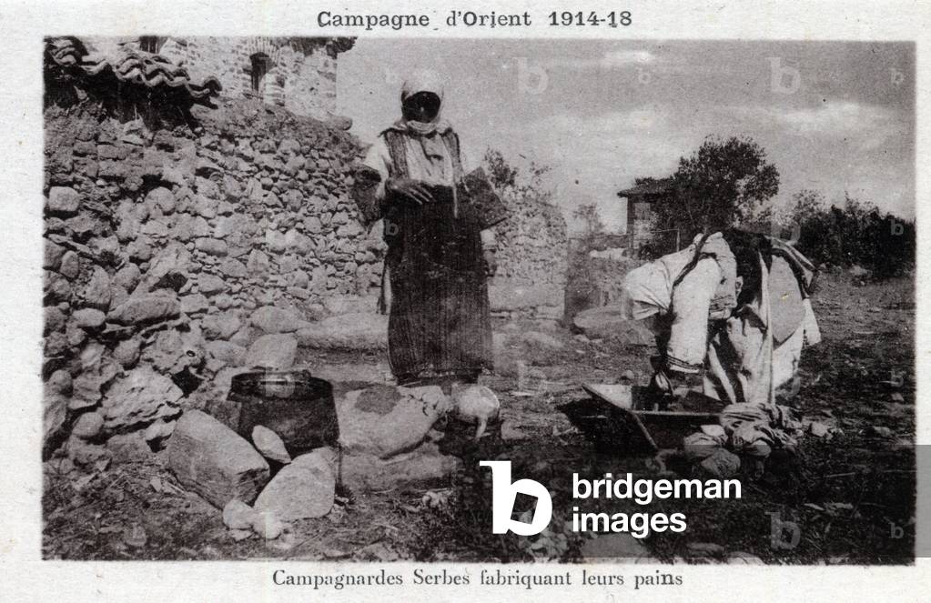 Serbia: Serbian peasants making bread - Postcard 1914-1918