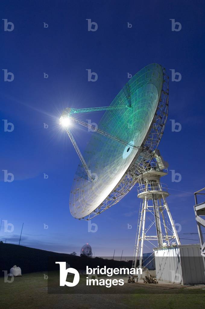 Satellite tracking antenna dish at Stanford University in Northern California, 2007