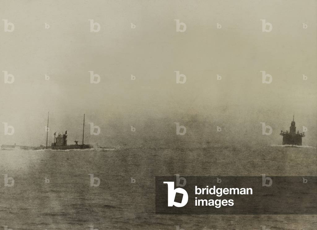 German submarine, U-26, heading towards the Dutch freighter, Zaanstroom. April 1915