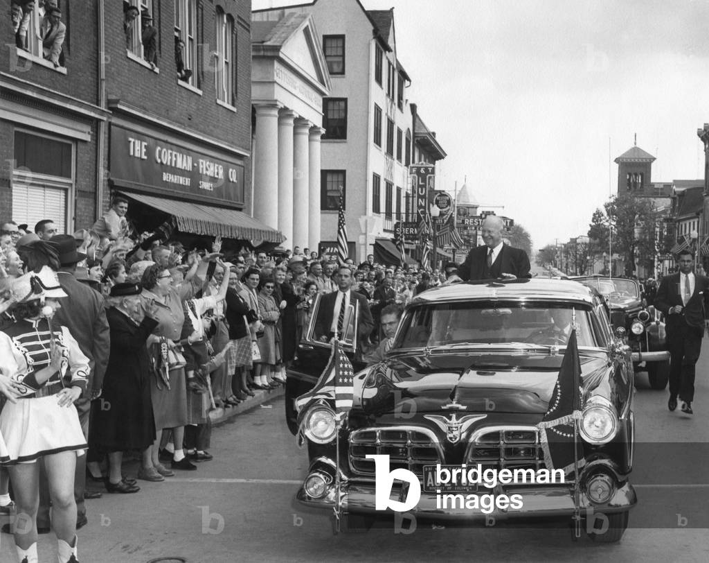 President Eisenhower is welcomed by crowd in Gettysburg on Nov. 14, 1955. He had been hospitalized at Fitzsimons Army Hospital in Denver for seven weeks after his Sept. 24, 1955 heart attack.