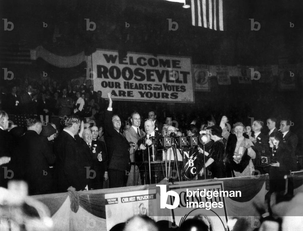 Presidential candidate Franklin Roosevelt is cheered in Boston