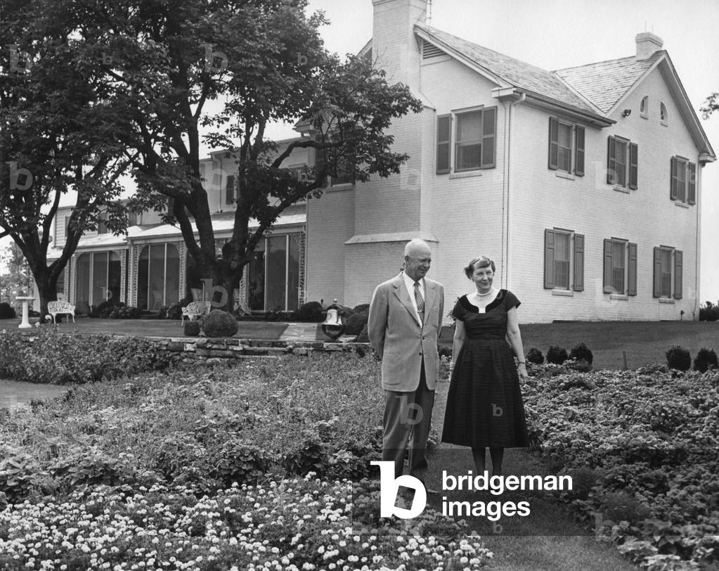 President and Mamie Eisenhower in the garden of their Gettysburg home. Sept 16, 1956.